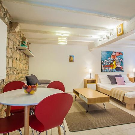 Honey Art Apartment Cres Εξωτερικό φωτογραφία